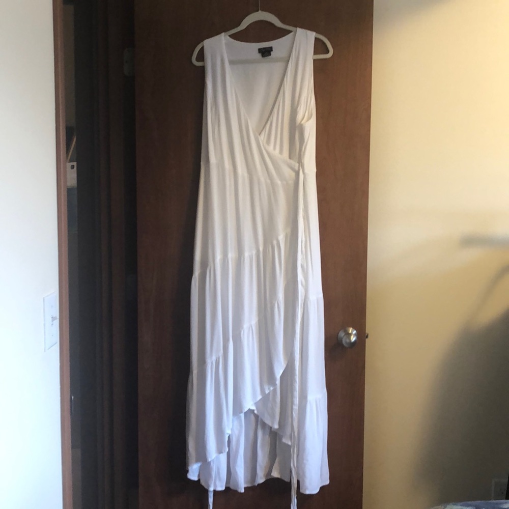 City Chic White Wrap Maxi 16